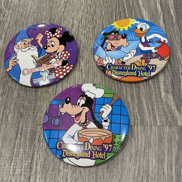 Disney Character Dining Set Of 3 Buttons Pin Donald Mighty Goofy Hotels PB13 - Picture 1 of 4